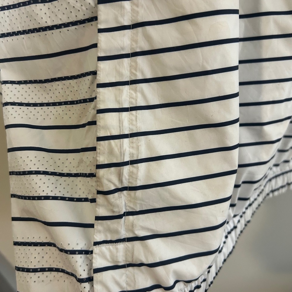 Lululemon Womens Striped Pullover Hoodie‎ Jacket Windbreaker Size M - Picture 3 of 6